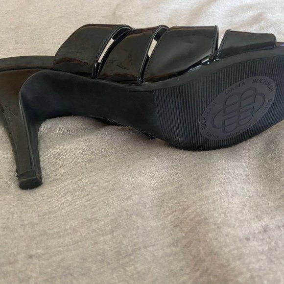 Dana Buchman Patent Leather Heels - Picture 3 of 3